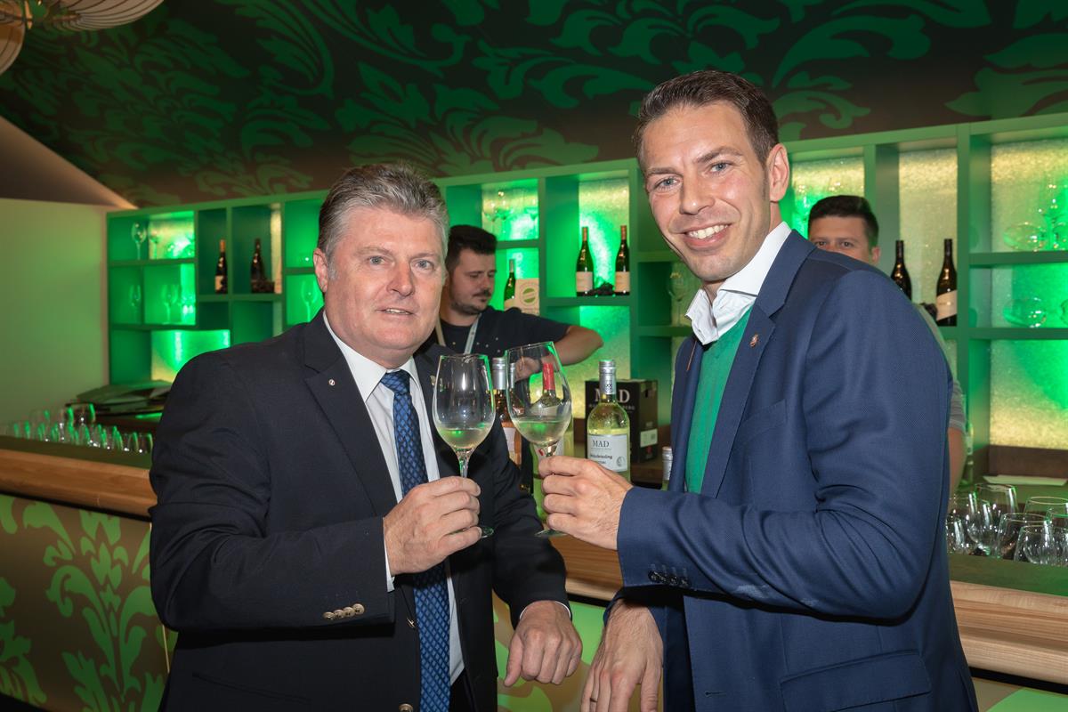 Wein Burgenland ist neuer Partner des SK Rapid