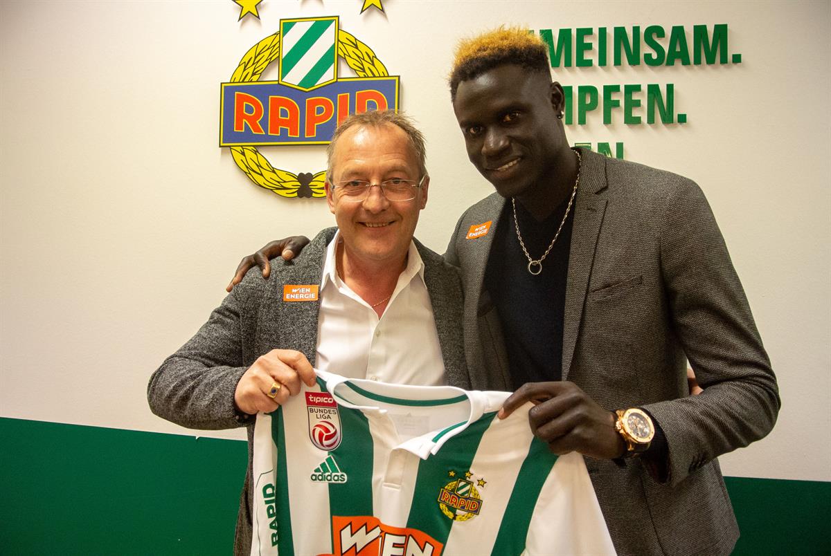 Transfer Aliou Badji zum SK Rapid.
