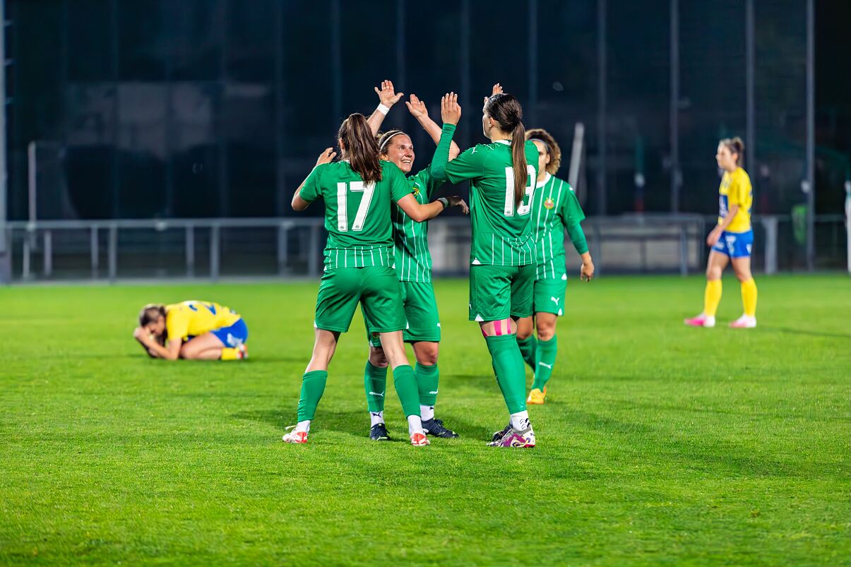 SK Rapid Frauen | Last-Minute-Heimsieg gegen Blau-Gelb