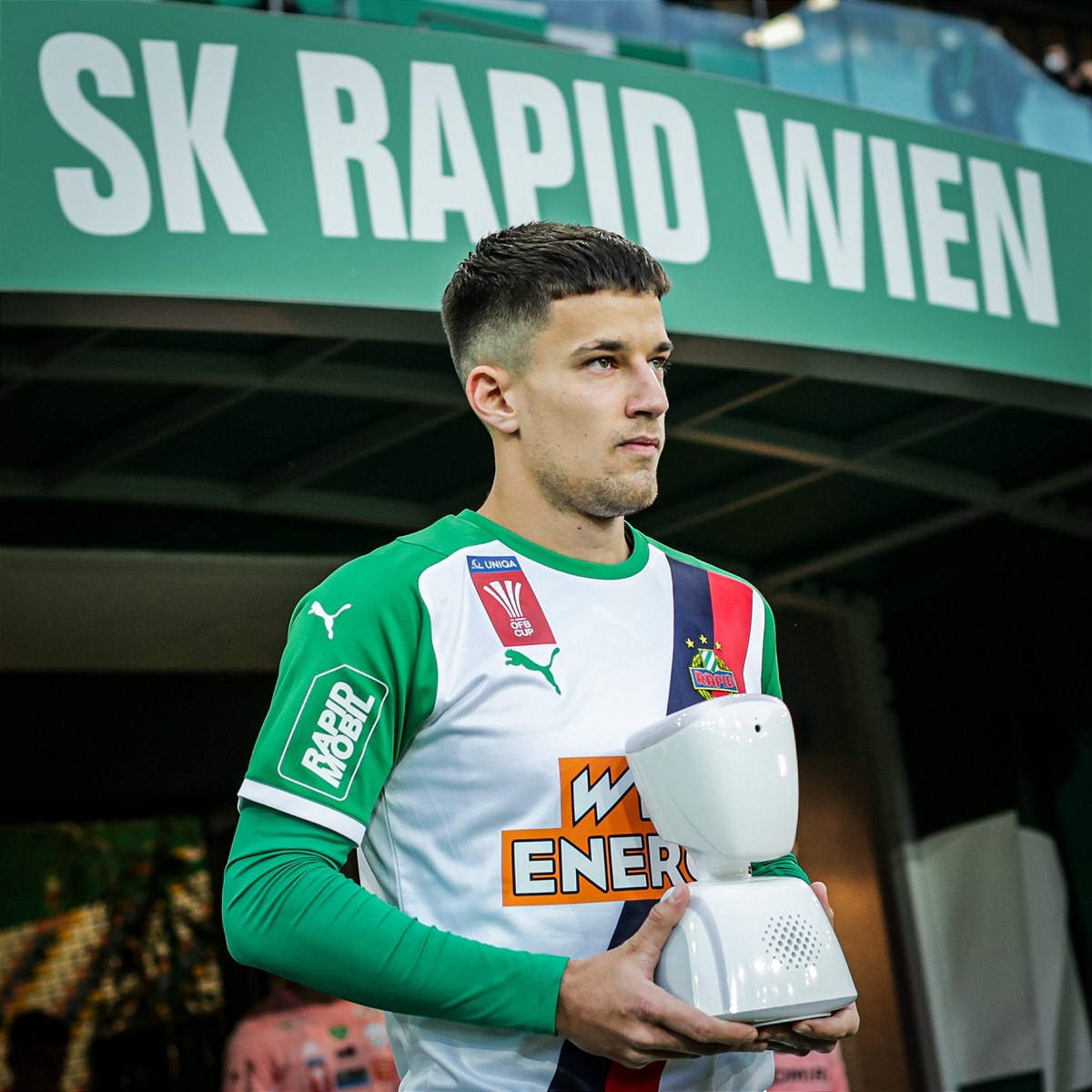 Premiere für „Rapidini“ im Allianz Stadion