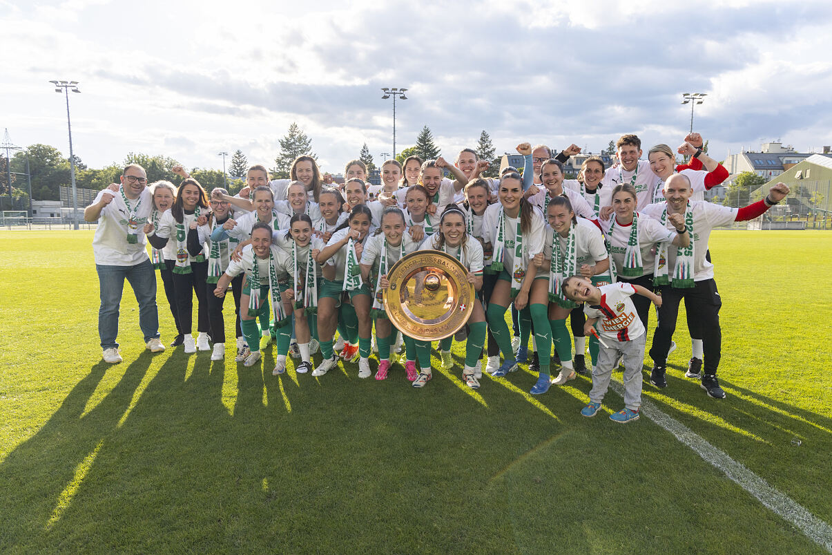 17.05.2025 SK Rapid Frauen Meisterinnenfeier