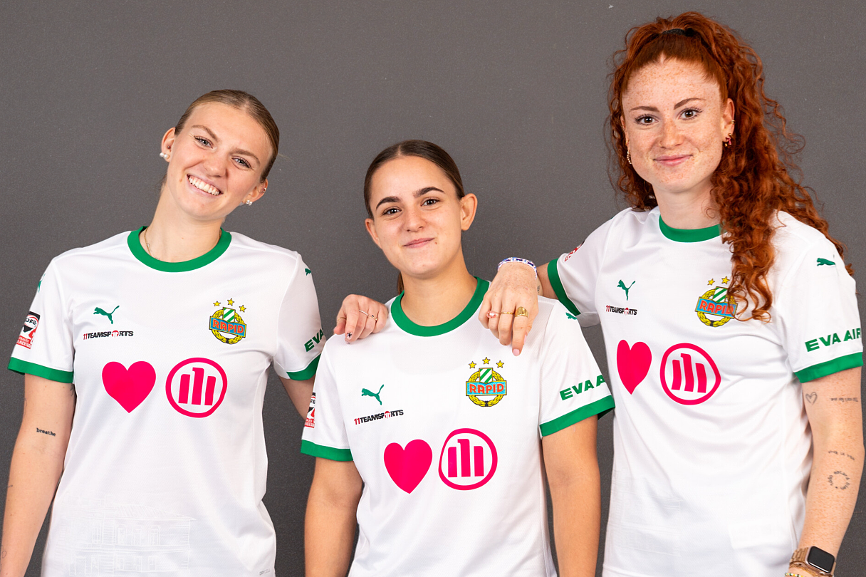 Kristina Decker, Viktoria Bittendorfer und Vanessa Rauter im Sondertrikot. 